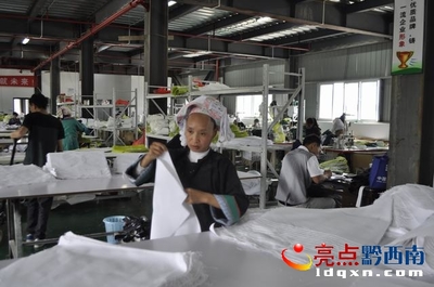 才华贵州普安手袋厂投产3月出口美国40万个手袋